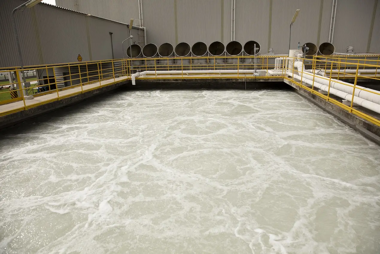 BOD(生物化学的酸素要求量)とは?排水基準や高くなる理由、低減対策を紹介